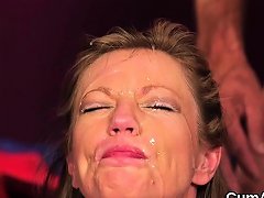 Kinky Idol Gets Cumshot On Her Face Eating All The Spunk39lp Nuvid